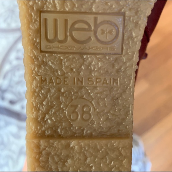 Burgundy leather booties - Picture 5 of 6